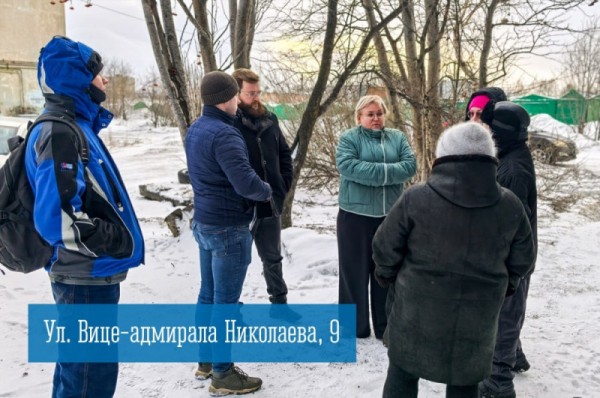 Жители Мурманска рассказали о своих проблемах представителям административных округах