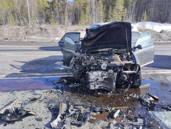 В Мурманской области случилась крупная авария: 6 пострадавших, трое из них — дети В Мурманской области случилась крупная авария: 6 пострадавших, трое из них — дети