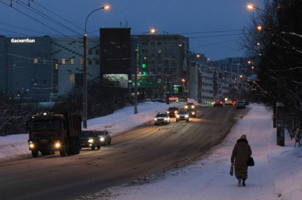 На улице Полярные Зори в Мурманске ввели ограничения до конца августа