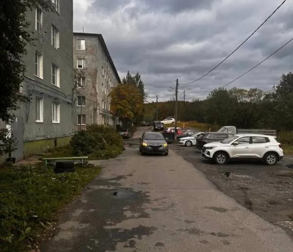 В Мурманске ребёнка сбили во дворе дома &mdash; возбуждено уголовное дело