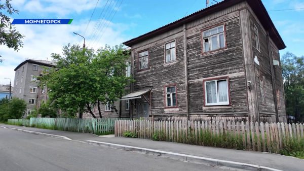В Заполярье наградили героев, спасавших людей во время пожаров